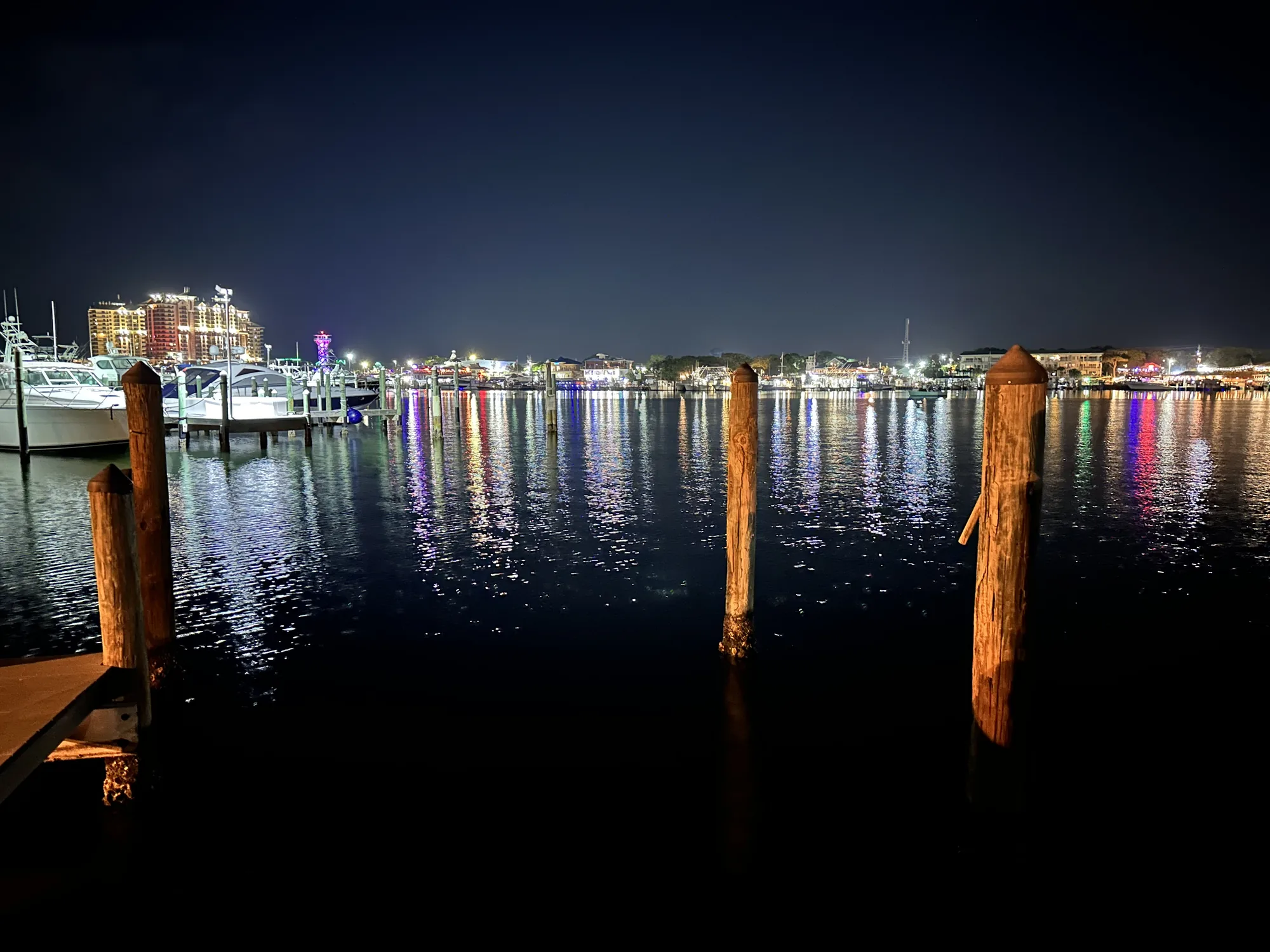Destin Harbor and waterfront homes